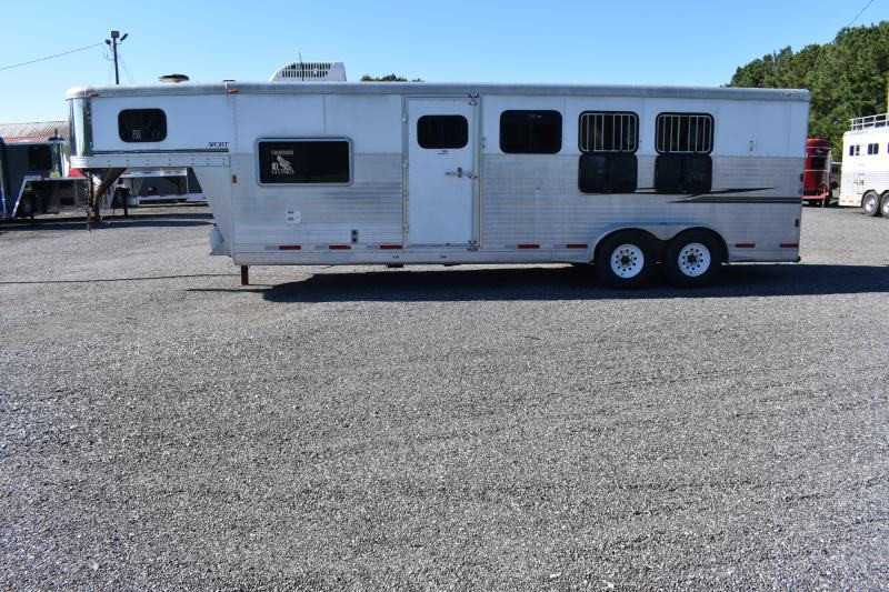 2006 Exiss 7407LQ 4 Horse Trailer with 7′ Short Wall - Image 8