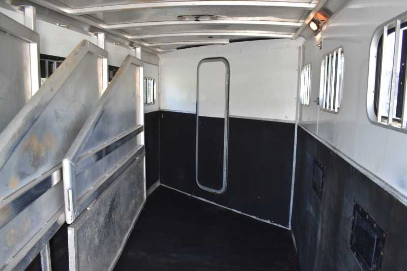 2006 Exiss 7407LQ 4 Horse Trailer with 7′ Short Wall - Image 27