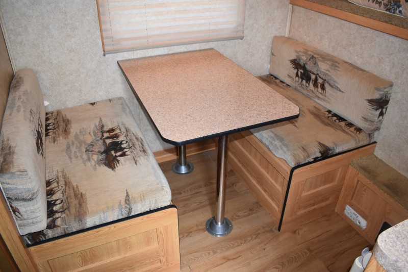 2007 American Spirit 8308LQ 3 Horse Trailer with 8′ Short Wall - Image 15