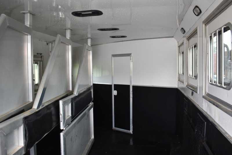 2013 Lakota Charger 8411LQ 4 Horse Trailer with 13′ Short Wall - Image 31