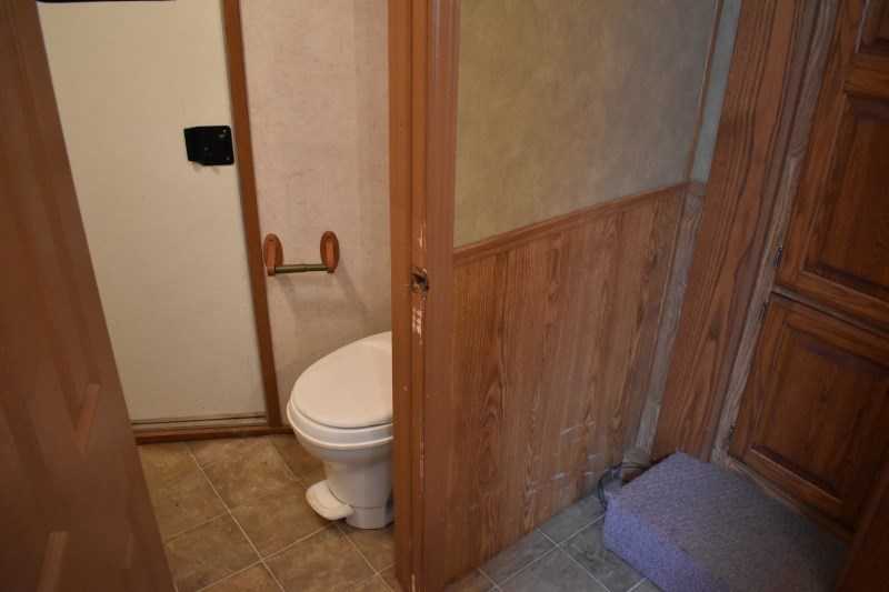 2007 American Spirit 8410GLQ 4 Horse Trailer with 10′ Short Wall - Image 22