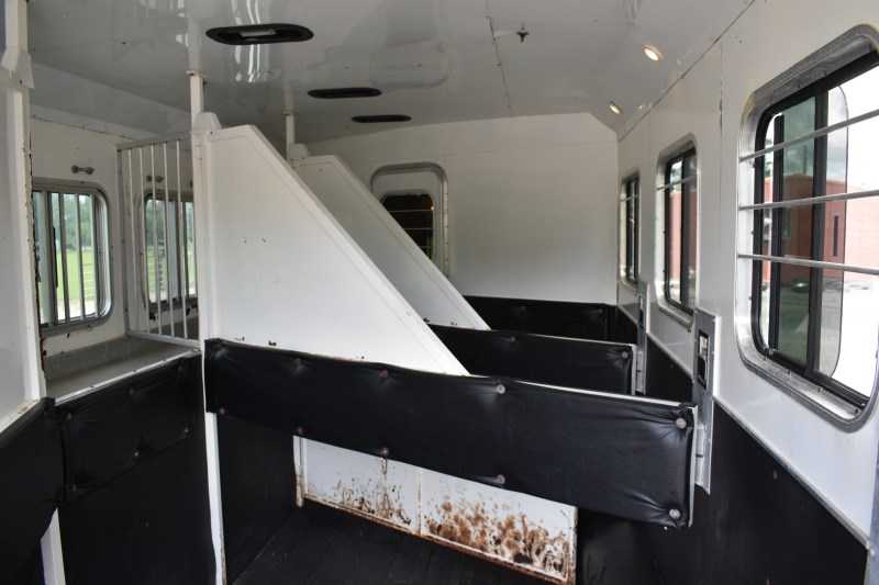 2007 American Spirit 8410GLQ 4 Horse Trailer with 10′ Short Wall - Image 33