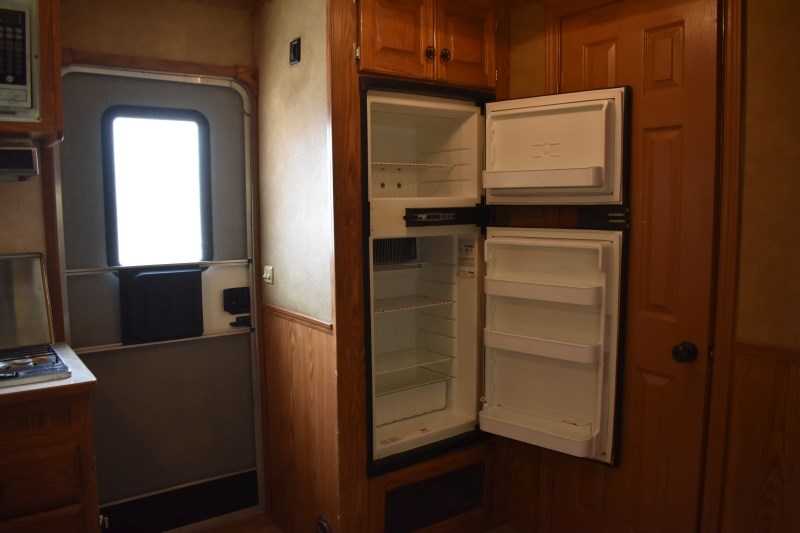 2007 American Spirit 8410GLQ 4 Horse Trailer with 10′ Short Wall - Image 21