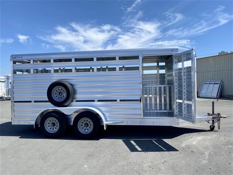 2024 Exiss Exhibitor Mini 615 Bumper Pull Stock Trailer, 8 pens - Image 11
