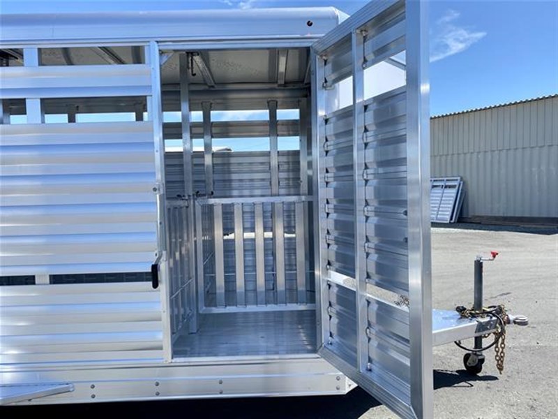 2024 Exiss Exhibitor Mini 615 Bumper Pull Stock Trailer, 8 pens - Image 10