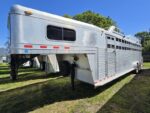 2006 C&C 4 Horse Gooseneck Trailer