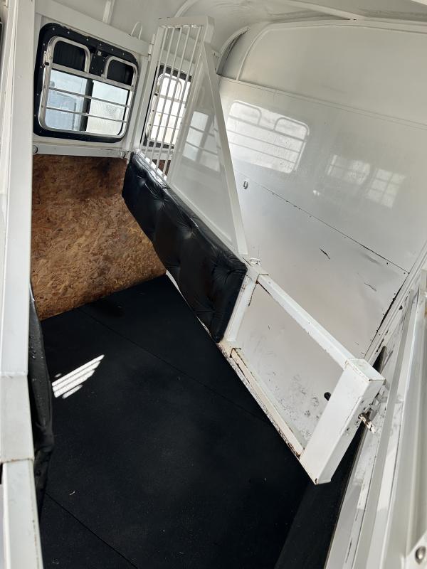 2000 Morgan Built 3 Horse Bumper Pull Horse Trailer - Image 8