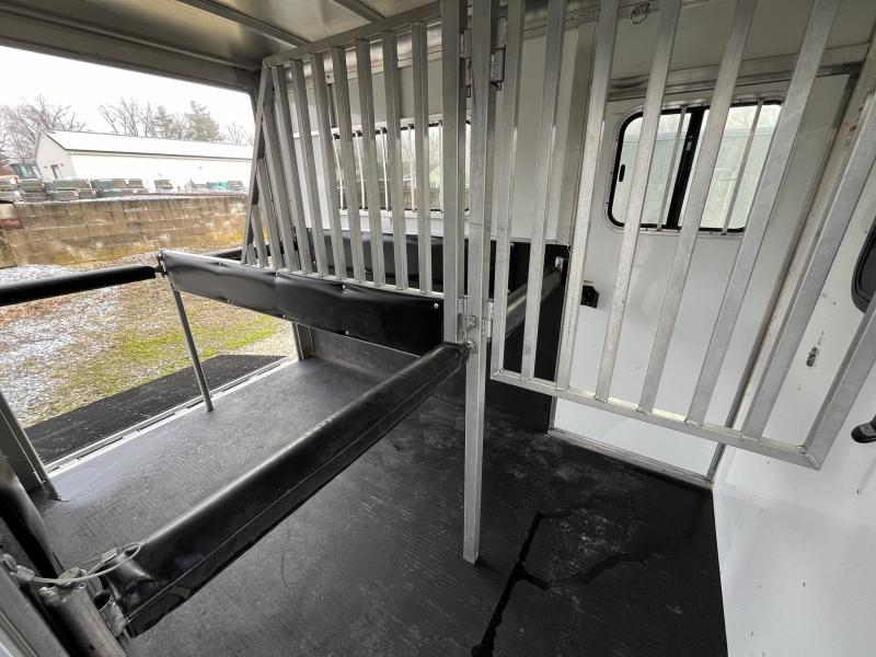2019 Sundowner Charter 2 Horse Charter Bumper Pull - Image 6