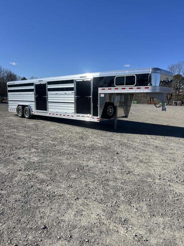 2025 Elite Trailers 8’x28′ Show Cattle Stock Combo Trailer - Image 8