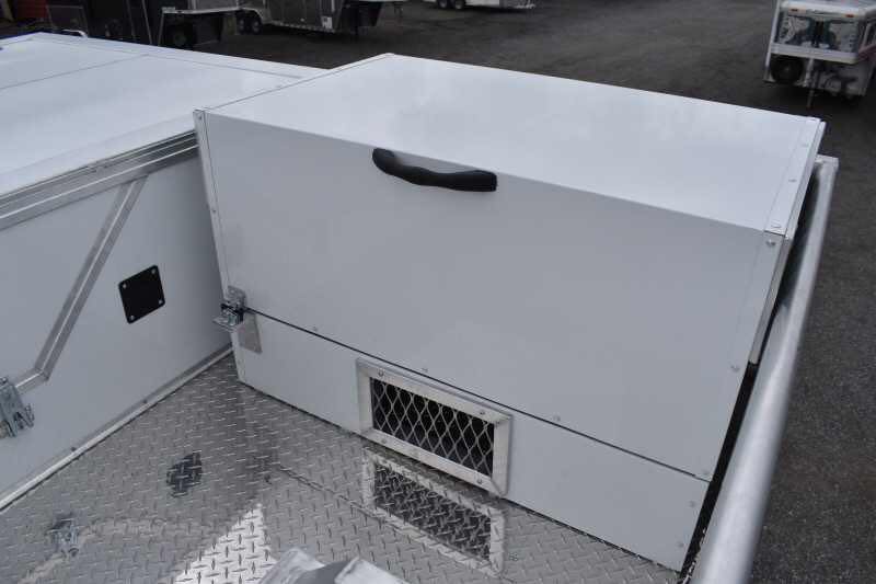 2021 Lakota BigHorn 8519TBB 5 Horse Trailer with 19′ Short Wall - Image 23