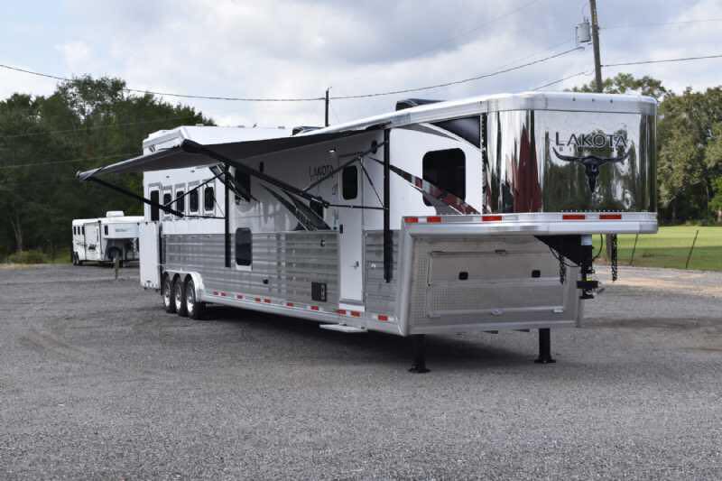 2021 Lakota BigHorn 8519TBB 5 Horse Trailer with 19′ Short Wall - Image 5