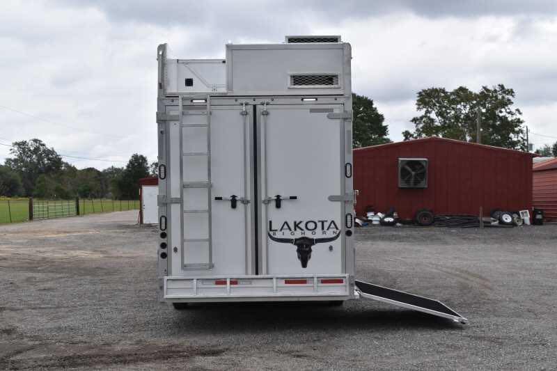 2021 Lakota BigHorn 8519TBB 5 Horse Trailer with 19′ Short Wall - Image 13