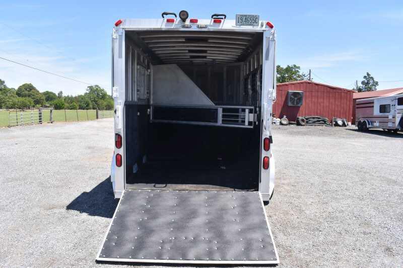 2006 Adam 7302 3 Horse Trailer - Image 9