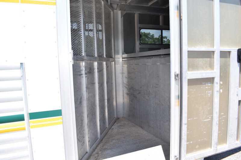 2006 Adam 7302 3 Horse Trailer - Image 13
