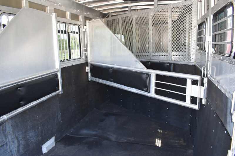 2006 Adam 7302 3 Horse Trailer - Image 12