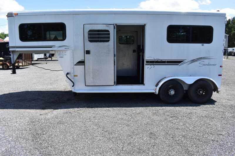 2000 Sundowner 7204GNST 2 Horse Trailer - Image 10