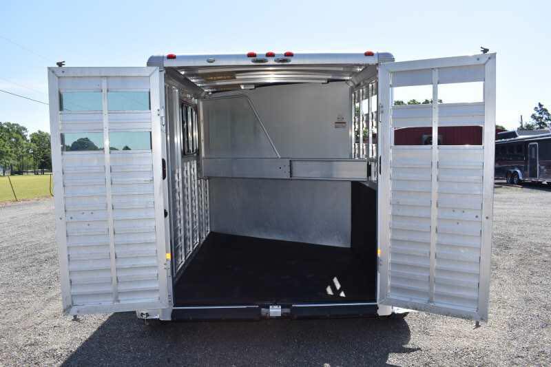 2014 Sundowner 2 Horse Gooseneck Trailer - Image 4