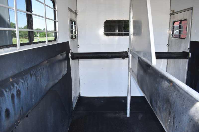 2000 Sundowner 7204GNST 2 Horse Trailer - Image 21