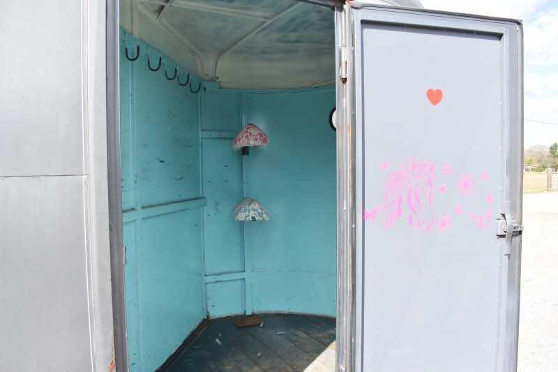2007 WW 2HSL 2 Horse Trailer - Image 3