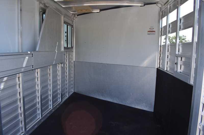 2014 Sundowner 2 Horse Gooseneck Trailer - Image 12