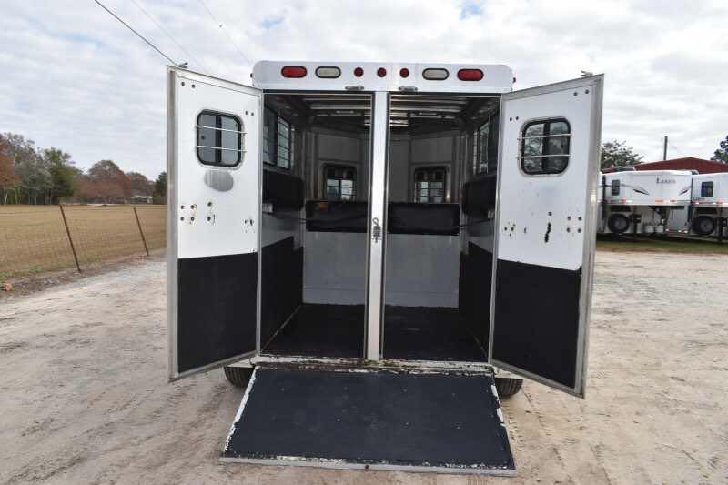 2001 CM Odyssey 2 Horse Trailer - Image 14