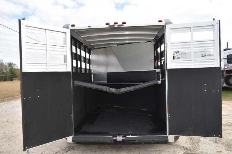 2005 Sundowner Sunlite 2 Horse Trailer - Image 9
