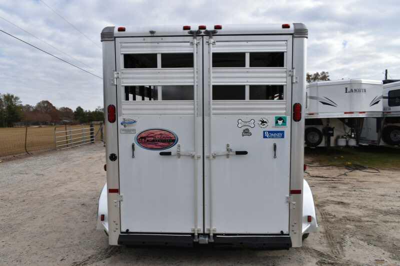 2005 Sundowner Sunlite 2 Horse Trailer - Image 14