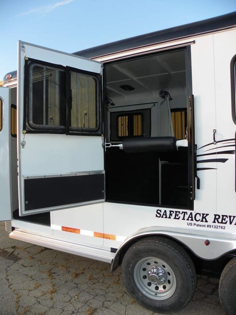 2022 Double D Reverse Slant 2 Horse Bumper Pull - Image 22