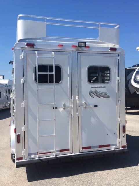 2018 Platinum Coach 3 Horse Bumper Pull - Image 11