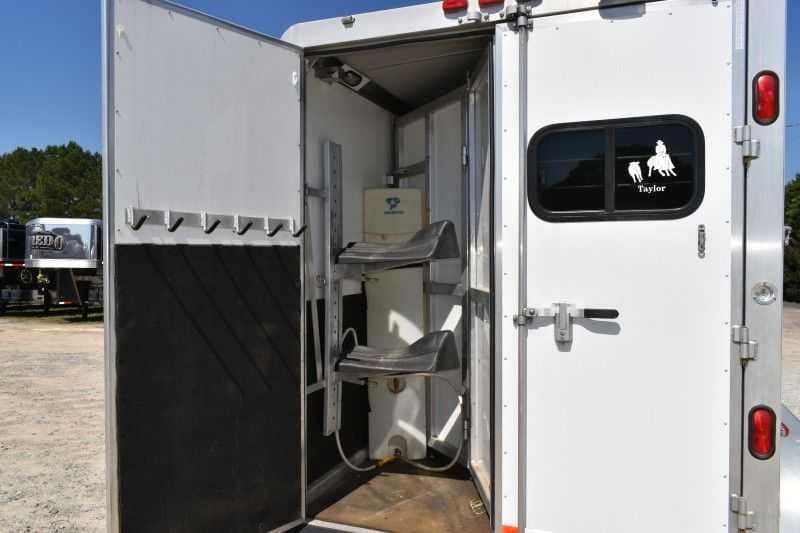 Used 2005 Silver Star 2HGNLQ 2 Horse Trailer with 4′ Short Wall - Image 16