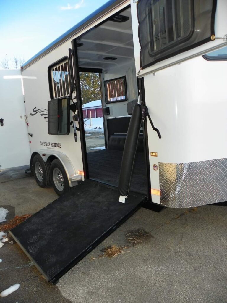 2022 Double D Reverse Slant 2 Horse Bumper Pull - Image 13