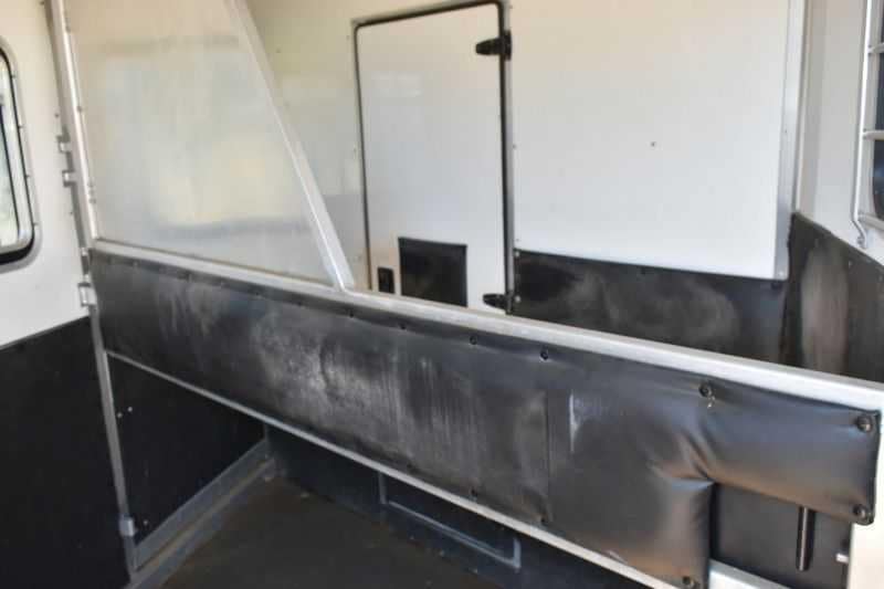 Used 2005 Silver Star 2HGNLQ 2 Horse Trailer with 4′ Short Wall - Image 18