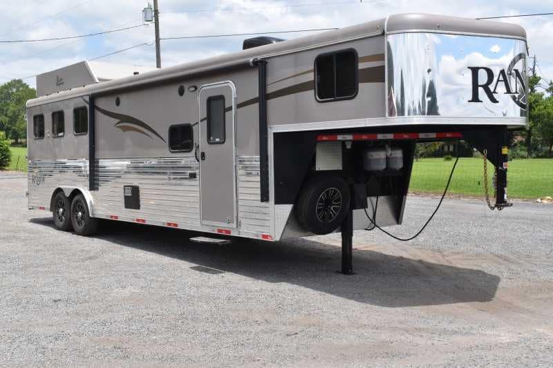 2015 Bison Ranger 3LQ Horse Trailer with 10′ Short Wall - Image 2