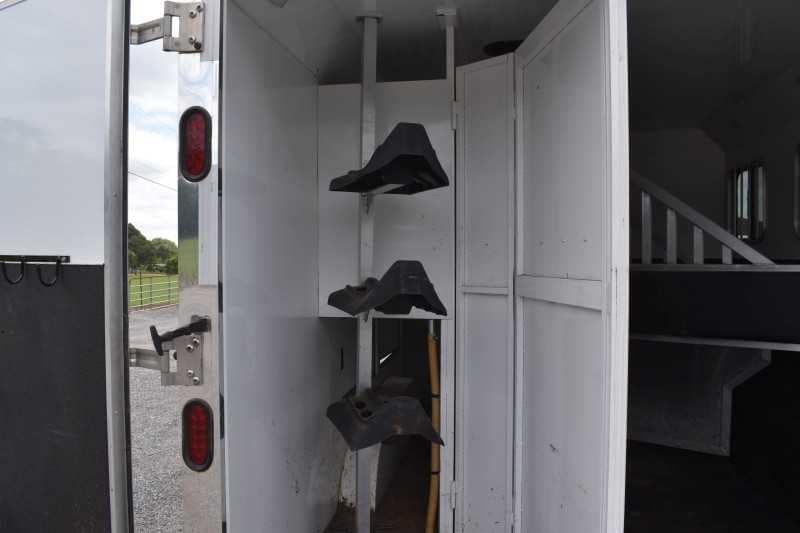 2015 Bison Ranger 3LQ Horse Trailer with 10′ Short Wall - Image 23