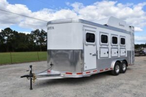 2018 Lakota 84HBPSL 4 Horse Trailer with 2′ Short Wall