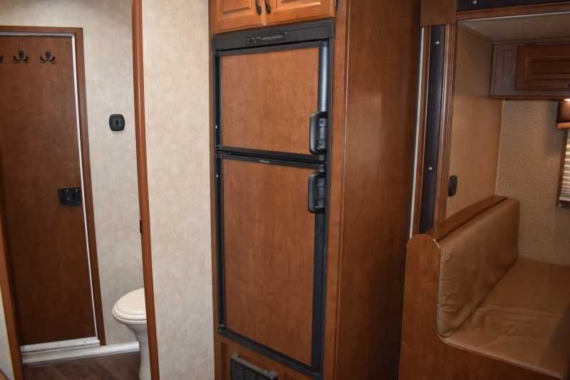 2015 Bison Ranger 3LQ Horse Trailer with 10′ Short Wall - Image 11