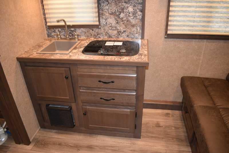 2022 Lakota Charger LQ 2 Horse Trailer with 9′ Short Wall - Image 12