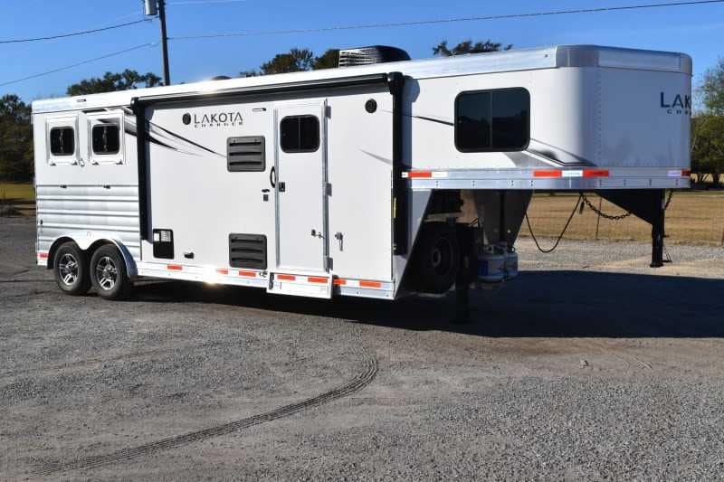 2022 Lakota Charger LQ 2 Horse Trailer with 9′ Short Wall - Image 3