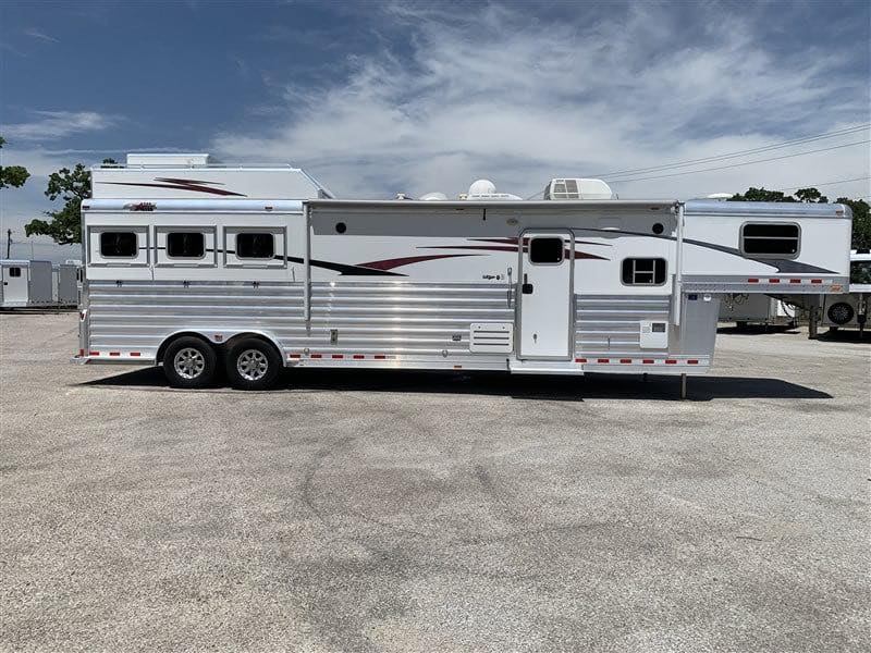 2014 4 Star 3 Horse Slant Living Quaters Outlaw Conversions - Image 2