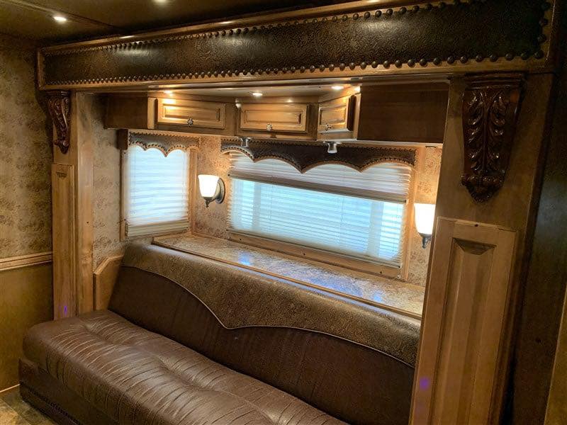 2014 4 Star 3 Horse Slant Living Quaters Outlaw Conversions - Image 20