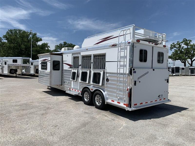 2014 4 Star 3 Horse Slant Living Quaters Outlaw Conversions - Image 6