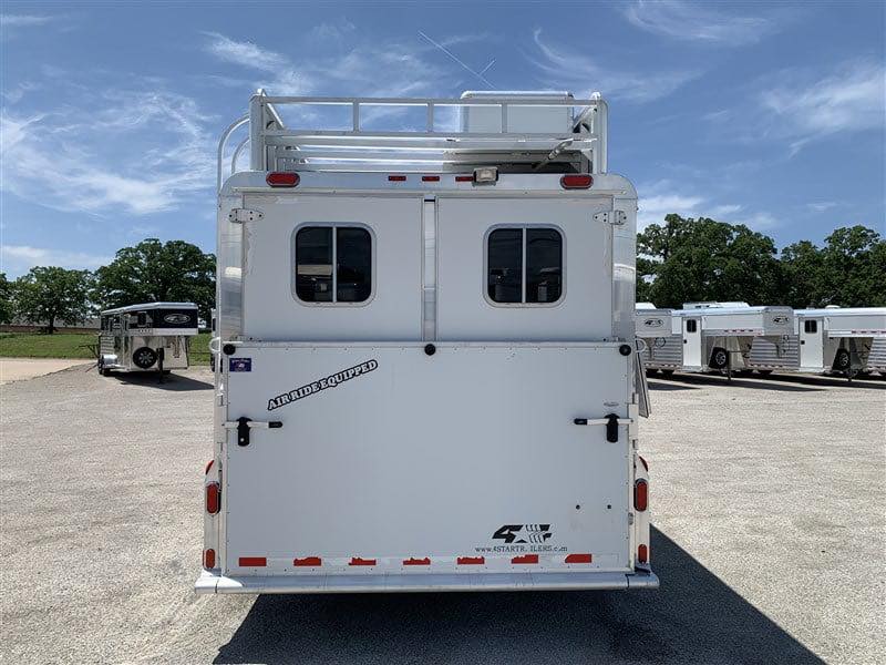 2014 4 Star 3 Horse Slant Living Quaters Outlaw Conversions - Image 5
