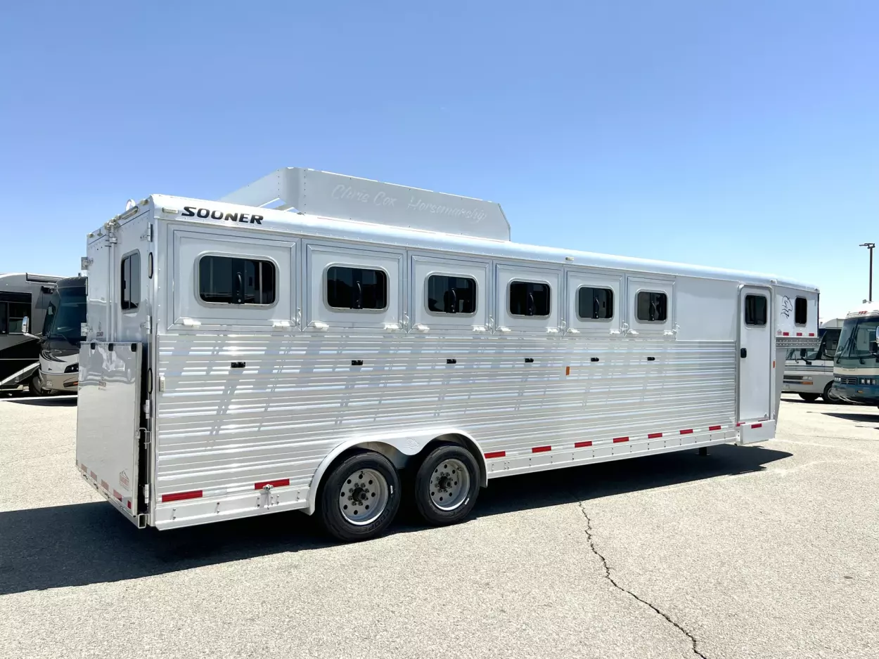2015 Sooner 6 Horse Gooseneck - Image 11