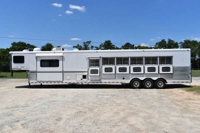 2005 Sundowner Sunlite 6LQ Horse Trailer with 11′ Short Wall 725 Grand Sierra 8612GLQ MidTack - Image 4