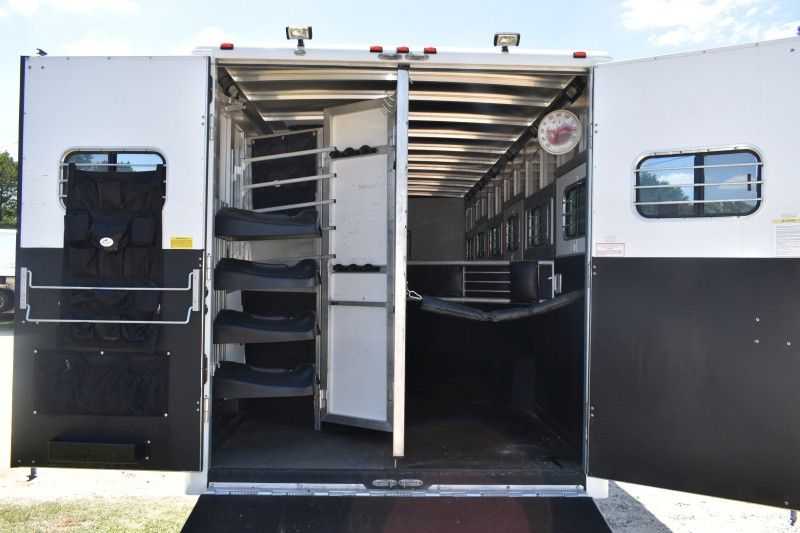 2005 Sundowner Sunlite 6LQ Horse Trailer with 11′ Short Wall 725 Grand Sierra 8612GLQ MidTack - Image 16