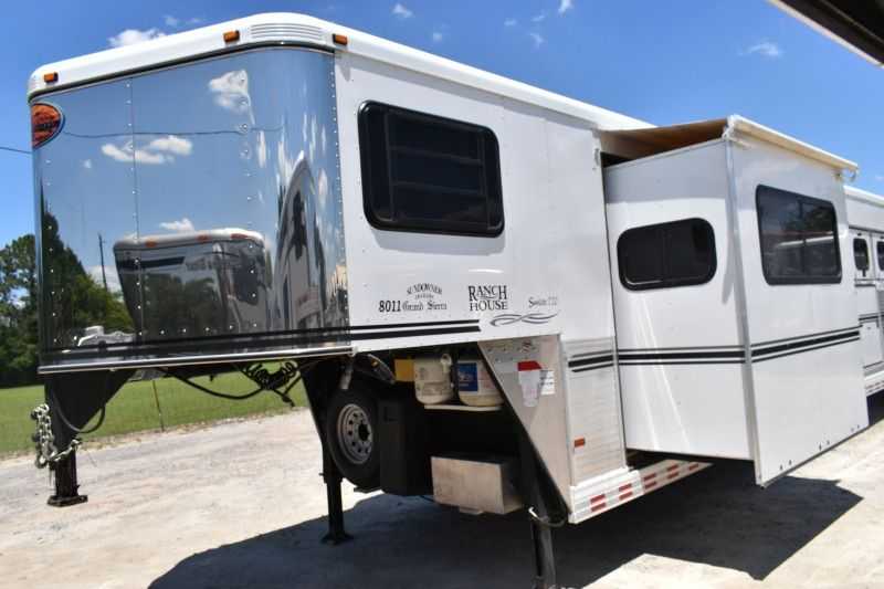 2005 Sundowner Sunlite 6LQ Horse Trailer with 11′ Short Wall 725 Grand Sierra 8612GLQ MidTack - Image 48