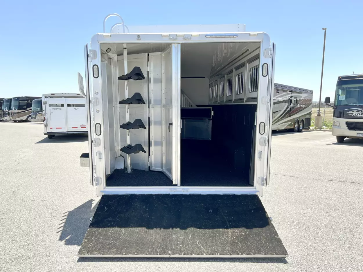 2015 Sooner 6 Horse Gooseneck - Image 12