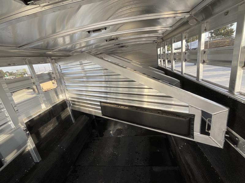 NEW 2024 Elite Trailers 5 Horse Stock Combo BP Horse Trailer - Image 11