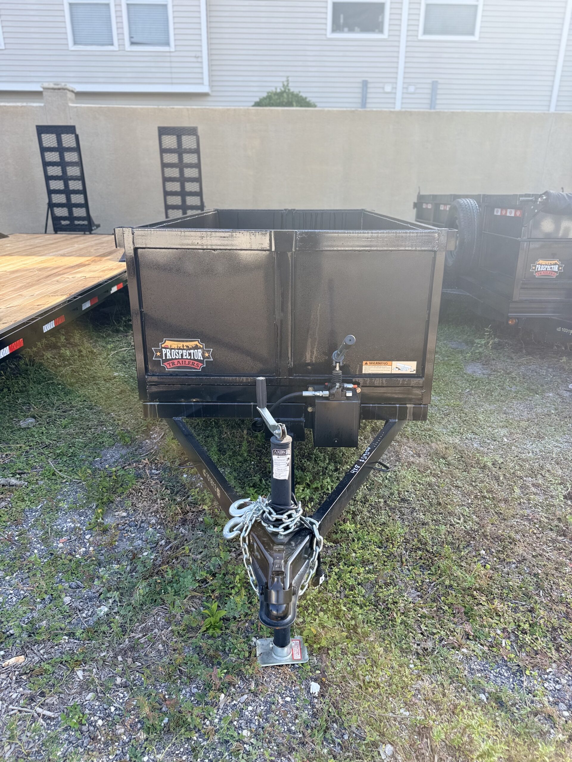 Prospector 4×8 Manual Dump – Black - Image 2