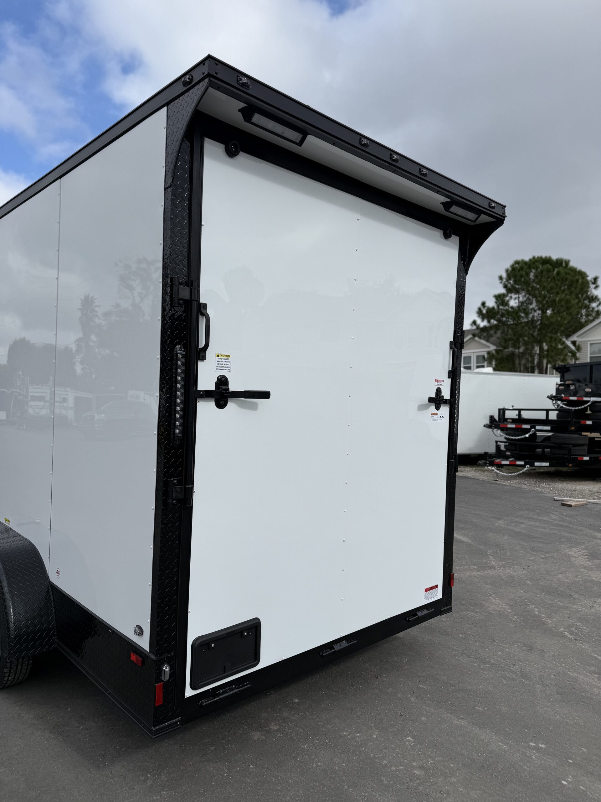 All World 7x16x8 enclosed trailer w/ rear spoiler & e-track - Image 5